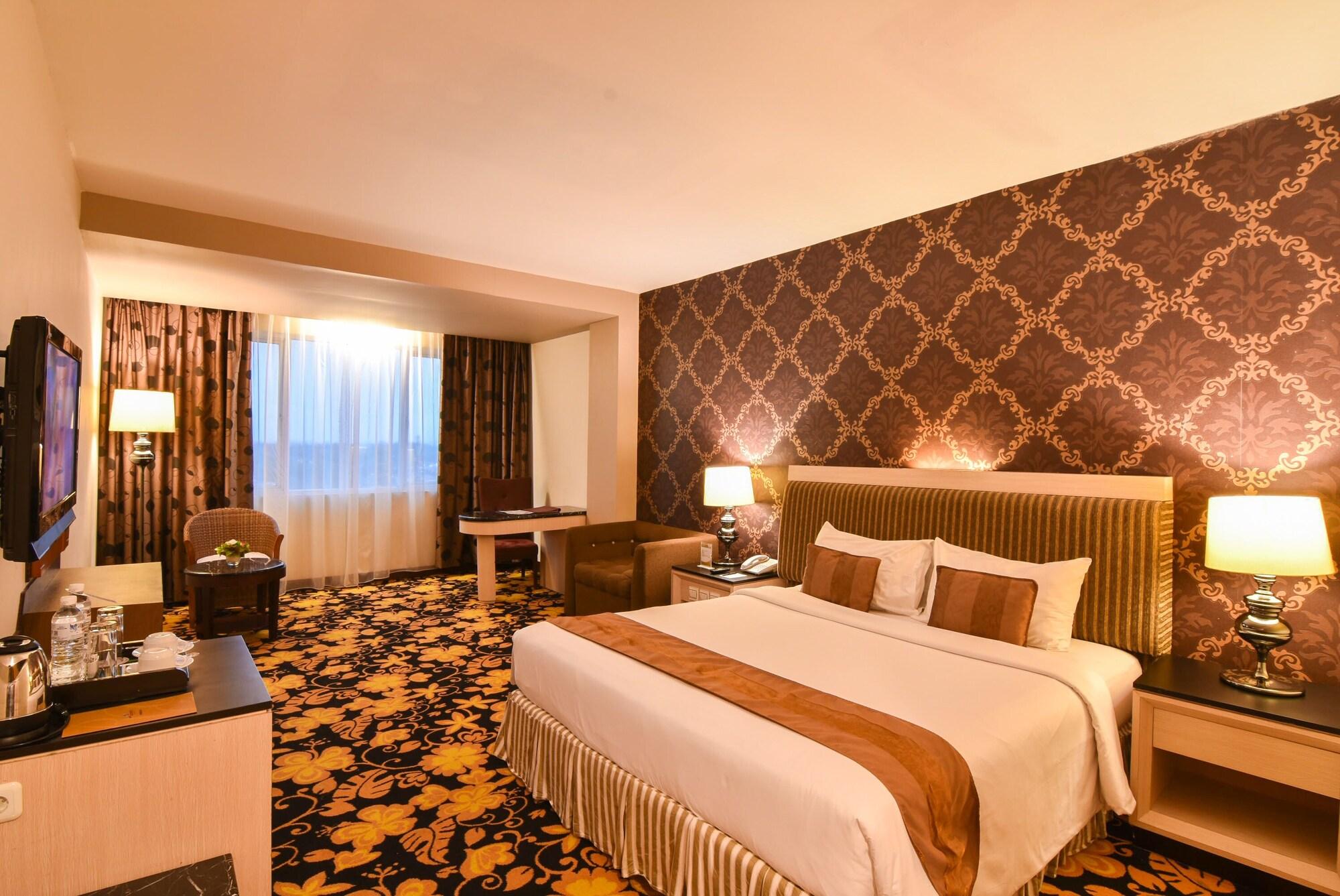 Grand Rocky Hotel Bukittinggi Exterior photo