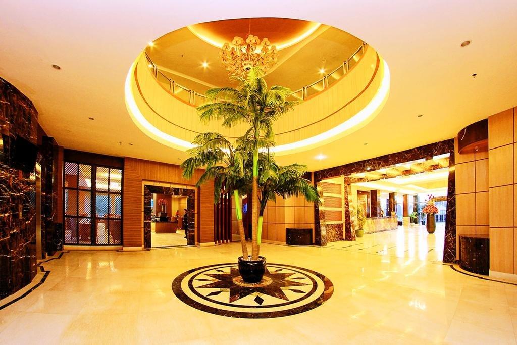 Grand Rocky Hotel Bukittinggi Exterior photo
