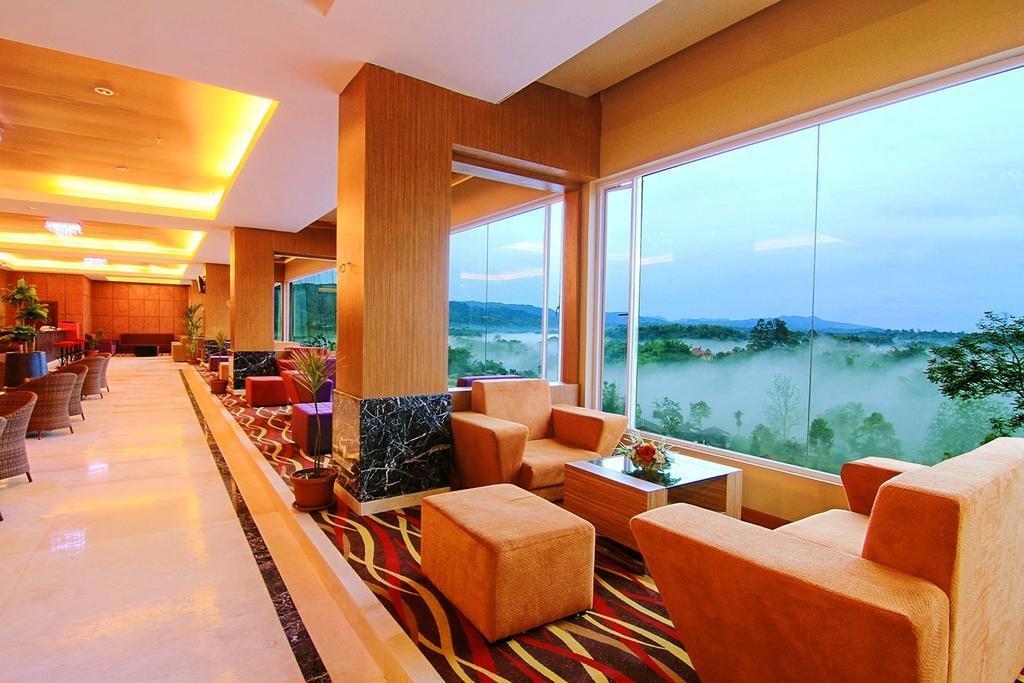 Grand Rocky Hotel Bukittinggi Exterior photo