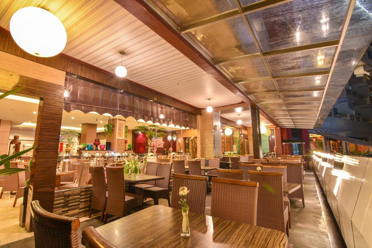 Grand Rocky Hotel Bukittinggi Exterior photo